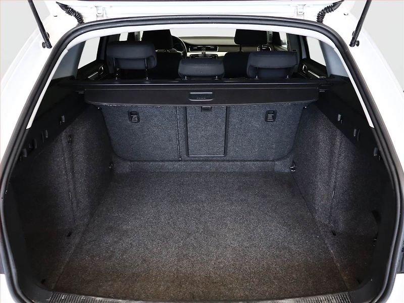 Škoda Superb (2013) Ambition 2.0 TDI, Automat - fotka 12 z 17