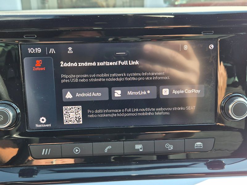 Seat Arona (2022) FR 1.0 TSI 81 kW 6°manuální - fotka 26 z 33