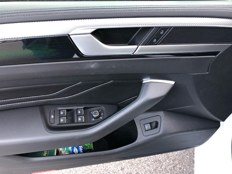 Volkswagen Arteon SB R-Line 2,0 TDI 7DSG 4MOT - fotka 15 z 30