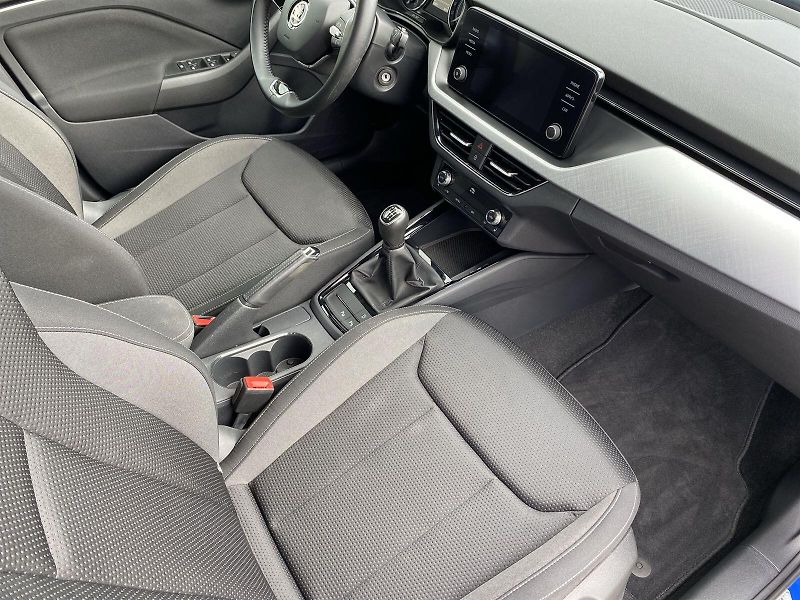 Škoda Kamiq (2022) 1.0 TSI Ambition - fotka 9 z 28
