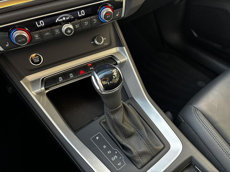 Audi Q3 (2025) 40 2.0 TDI (142 kW) TZ 4x4 - fotka 9 z 13