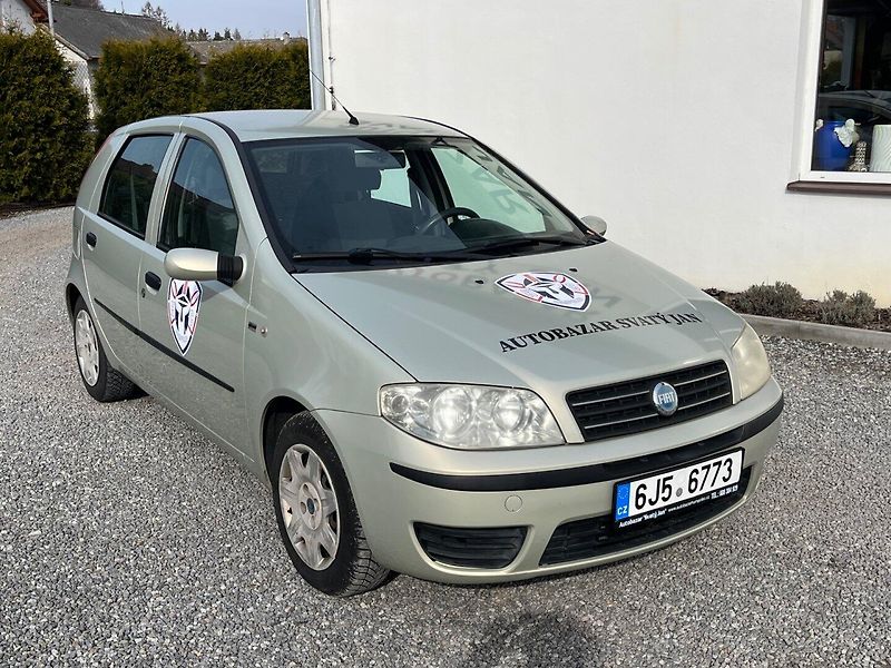 Fiat Punto (2005) 1.2 i - fotka 1 z 17