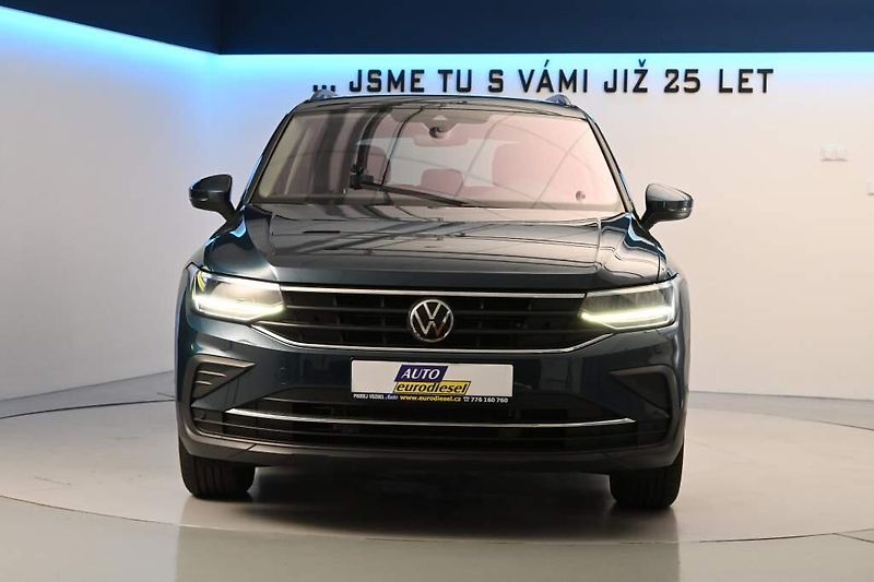Volkswagen Tiguan (2022) 2.0 LED ACC SCR LIFE ECOBLUE - fotka 3 z 35