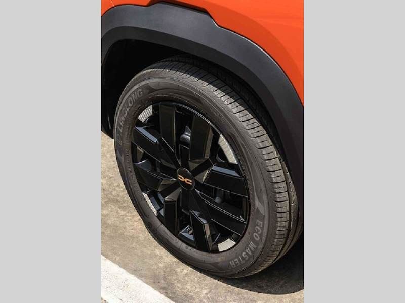 Nová Dacia Spring má cenovku stále pod hranicí půl milionu
