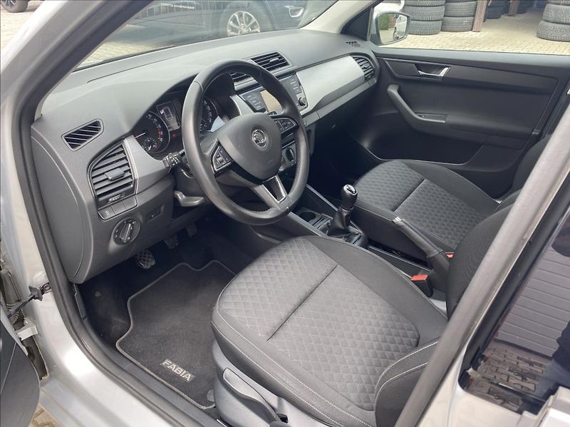Škoda Fabia 1,4 TDI Ambition - fotka 12 z 39
