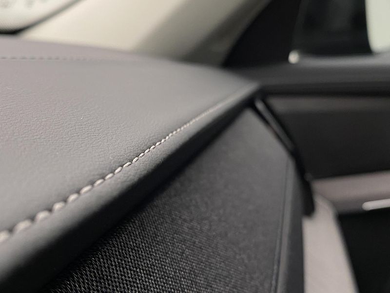 Volvo XC90 (2026) T8 AWD Plug-in DARK PLUS 7m - fotka 37 z 72