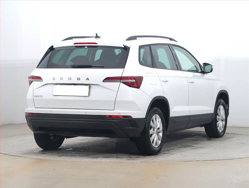 Škoda Karoq (2024) Fresh 1.5 TSI - fotka 5 z 21