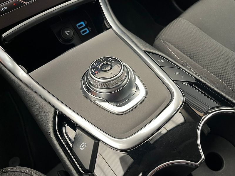 Ford S-MAX 2,5 HEV Titan. 7 míst ZAMLUVEN - fotka 26 z 65