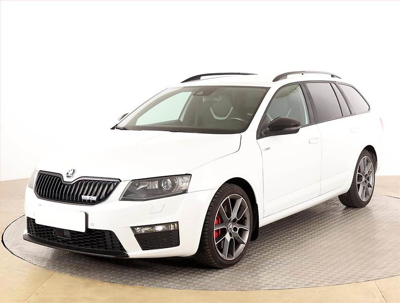 Škoda Octavia (2015) RS 2.0 TDI, Automat, Kůže - fotka 2 z 19