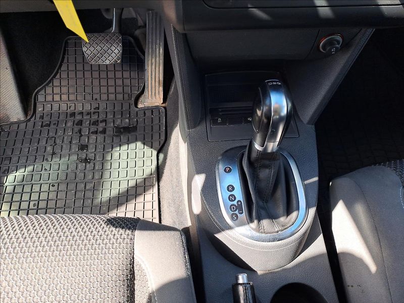 Volkswagen Touran 1,4 TSI CNG DSG - fotka 14 z 15