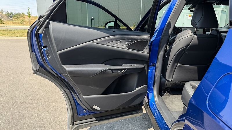 Lexus RX 500h 500H 2,4 HEV F SPORT - fotka 25 z 29