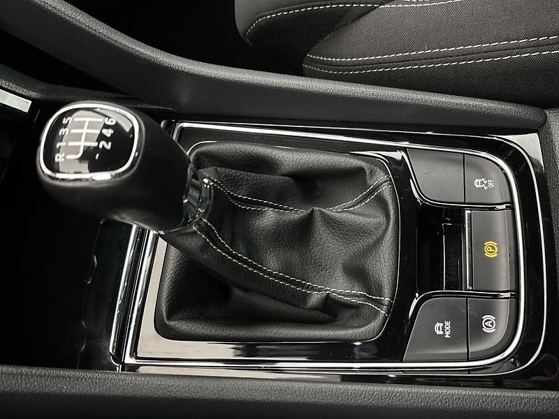 Škoda Karoq SportLine - fotka 20 z 27