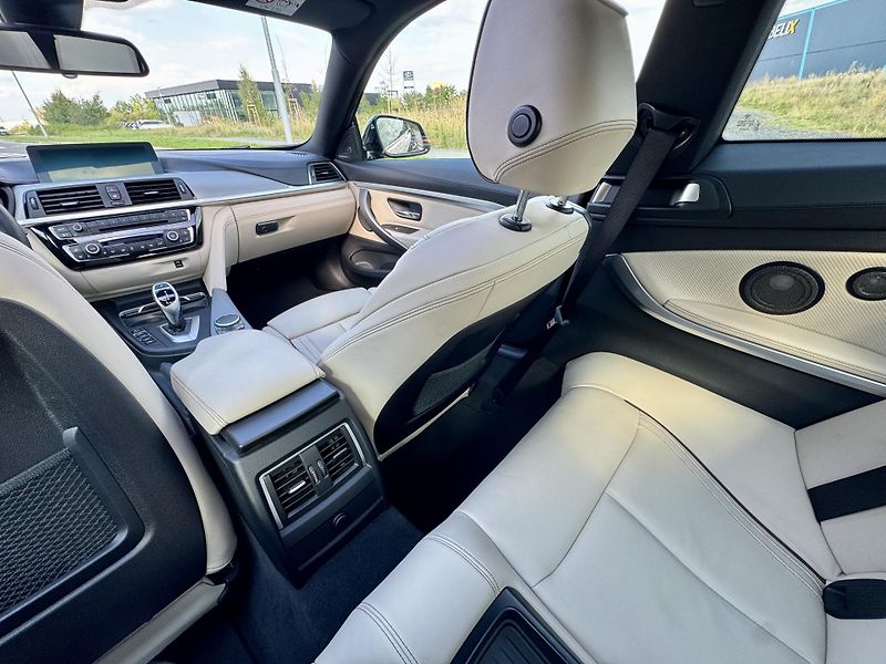 BMW Řada 4 (2017) BMW 440i xDrive Coupé F32 - fotka 21 z 27