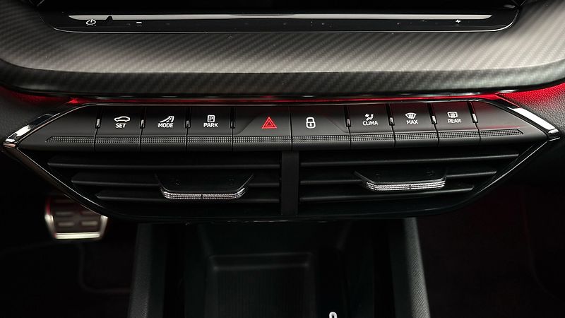 Škoda Octavia 2.0 TDI DSG 4x4 RS Combi - fotka 13 z 27