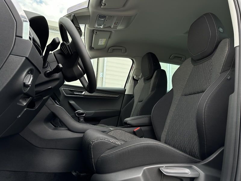 Škoda Karoq 1.5TSi DSG 150PS Top & Selecti - fotka 9 z 40