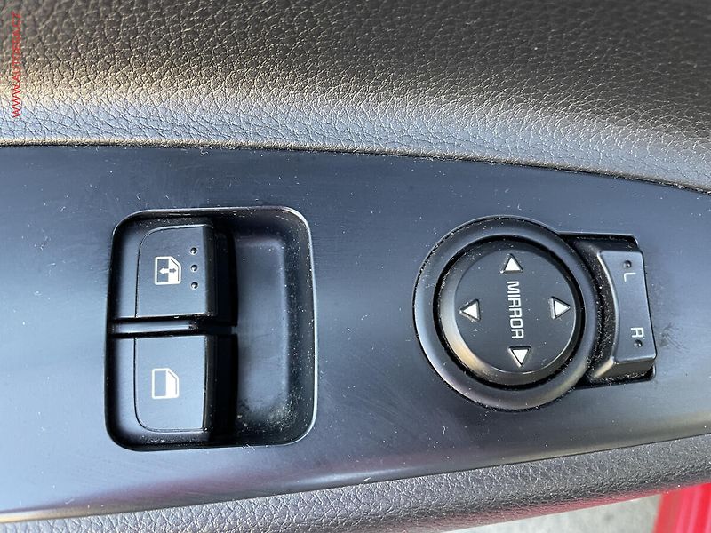 Kia Rio (2017) 1.2i, ČR, AC, tempo - fotka 19 z 19