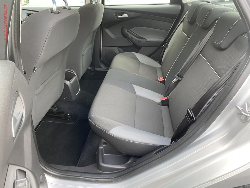 Ford Focus (2011) 1.6 Ti, Trend - fotka 10 z 15