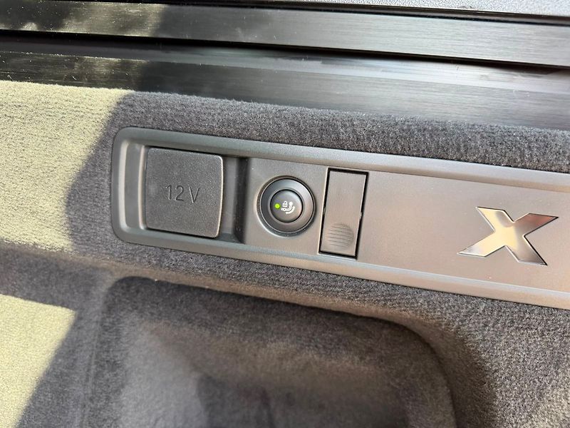 BMW X5 xDrive 30d - fotka 20 z 21