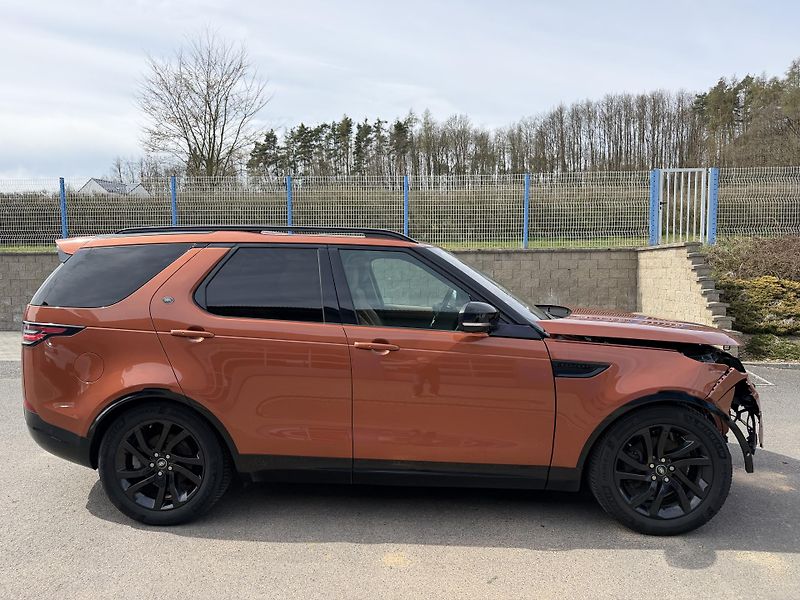Land Rover Discovery 3,0TDV6 HSE Luxury  7míst  - fotka 3 z 21