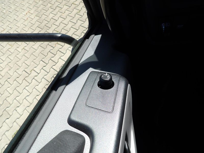 Isuzu F11 (2026) 5.2L, 240k, MT6,  - fotka 36 z 38