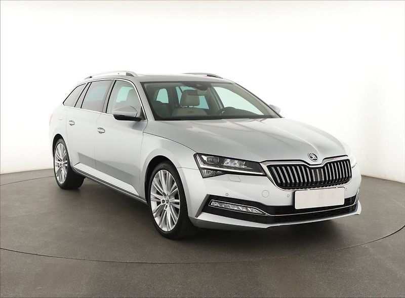Škoda Superb (2023) Laurin&Klement 2.0 TDI - fotografie inzerátu