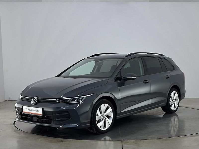 Volkswagen Golf Life DSG - fotka 1 z 29