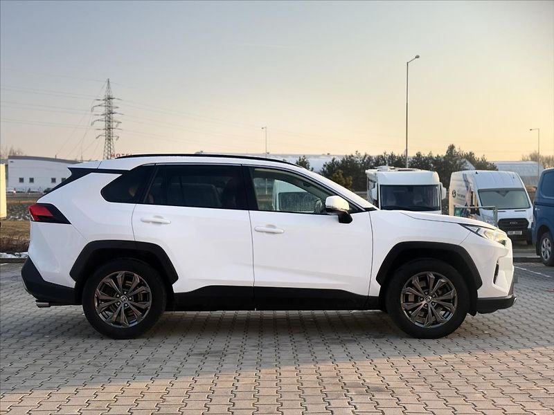 Toyota RAV4 2,0 Style 4WD CVT DPH 129kW - fotka 6 z 29