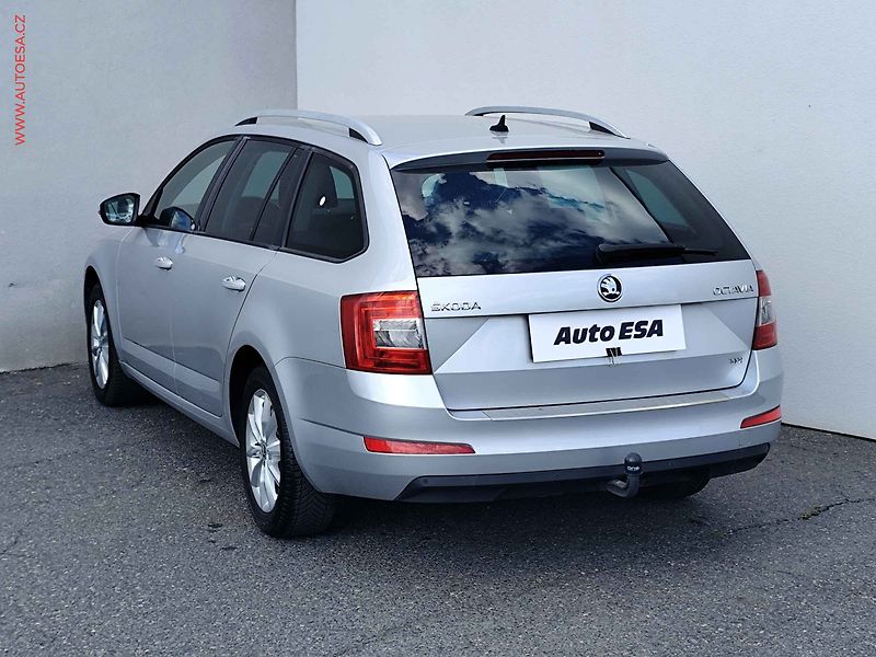 Škoda Octavia (2013) 1.6 TDi, Ambition, TZ - fotka 6 z 24
