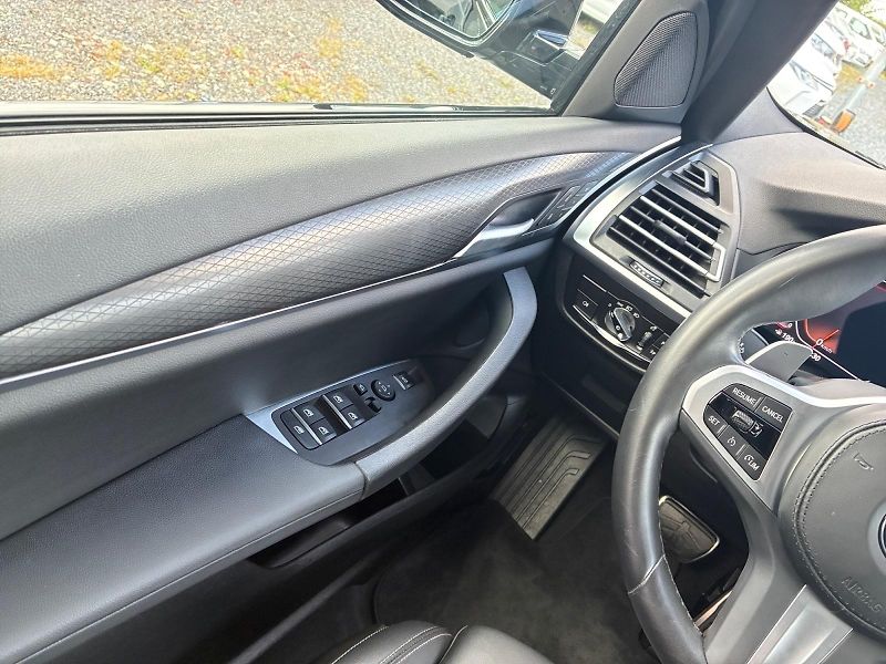 BMW X4 (2024) xDRIVE 20d 140kW 4x4 CZ DPH  - fotka 11 z 11