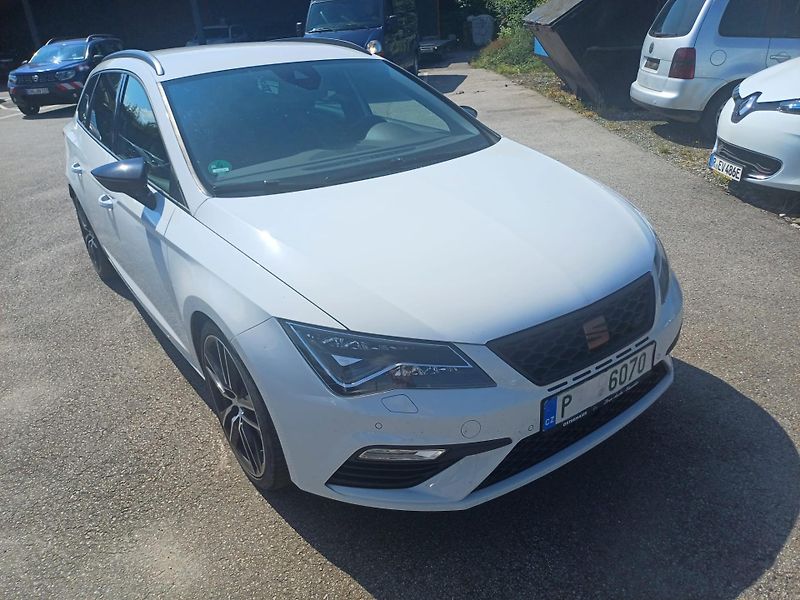 Seat Leon ST CUPRA 2.0 TSi 213 kW DSG - fotka 10 z 12