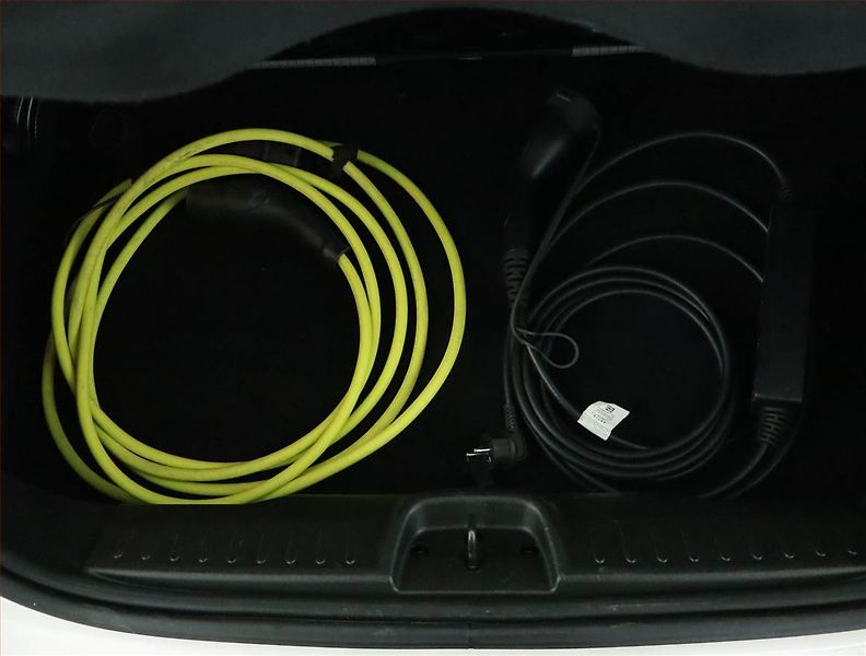 Fiat 500e (2021) 42 kWh, SoH 93%, Automat - fotka 20 z 20