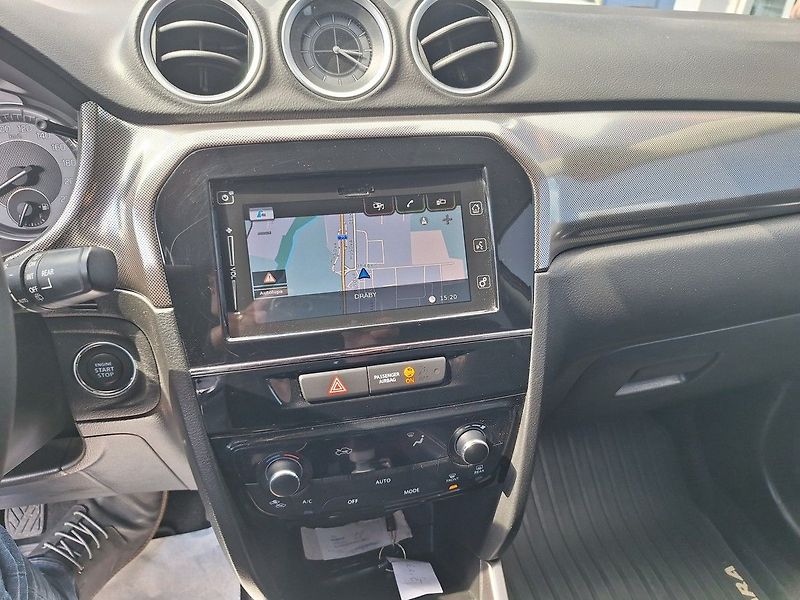 Suzuki Vitara (2019) ELEGANCE 1,4 BoosterJet 140k M - fotka 15 z 19