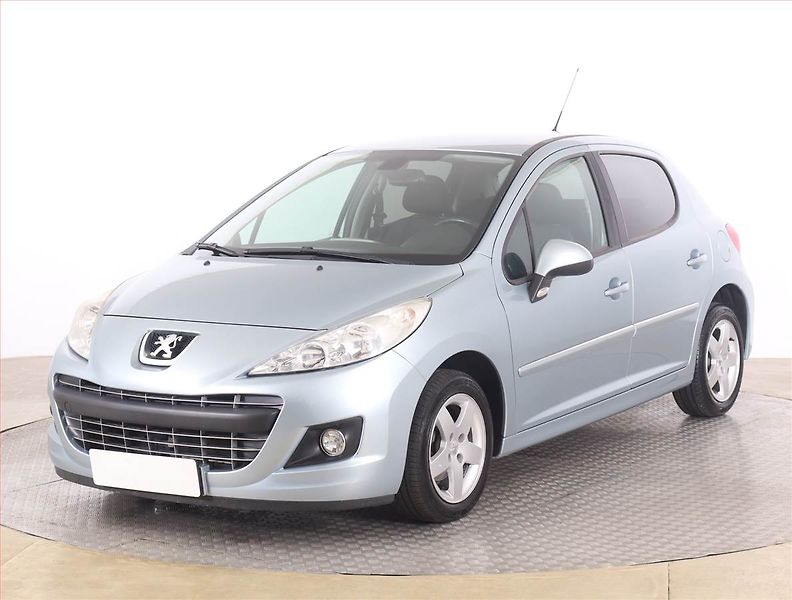 Peugeot 207 (2012) 1.4 HDI, Serv.kniha, Tempomat - fotka 2 z 15