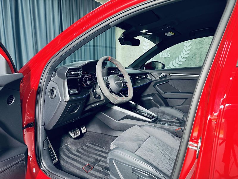 Audi RS 3 (2022) TFSI*SPORTBACK*CERAMIC*CARBON - fotka 18 z 40