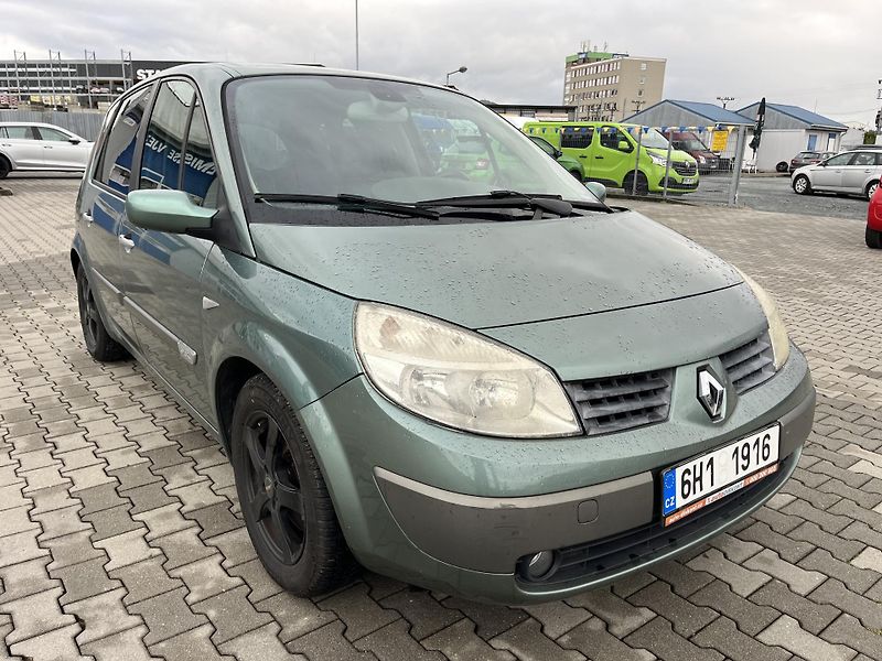 Renault Scénic (2006) 1.9 DCi - fotka 3 z 13
