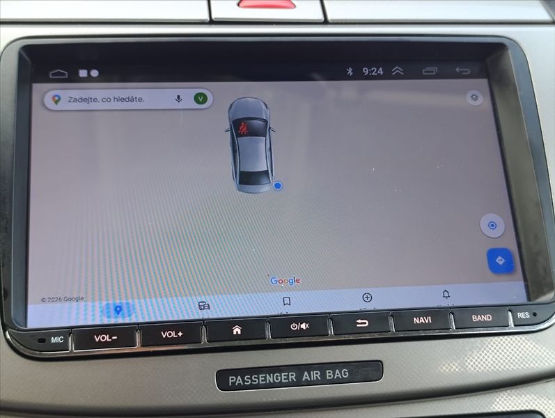 Volkswagen Passat 2,0 TDi Kůže Navigace Tažné - fotka 18 z 37