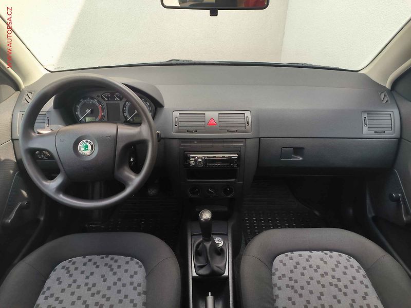 Škoda Fabia (2005) 1.2i, ČR - fotka 8 z 12