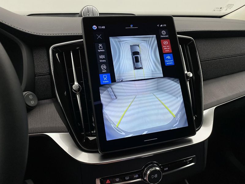 Volvo XC90 (2026) T8 AWD RECHARGE DARK ULTRA - fotka 68 z 75
