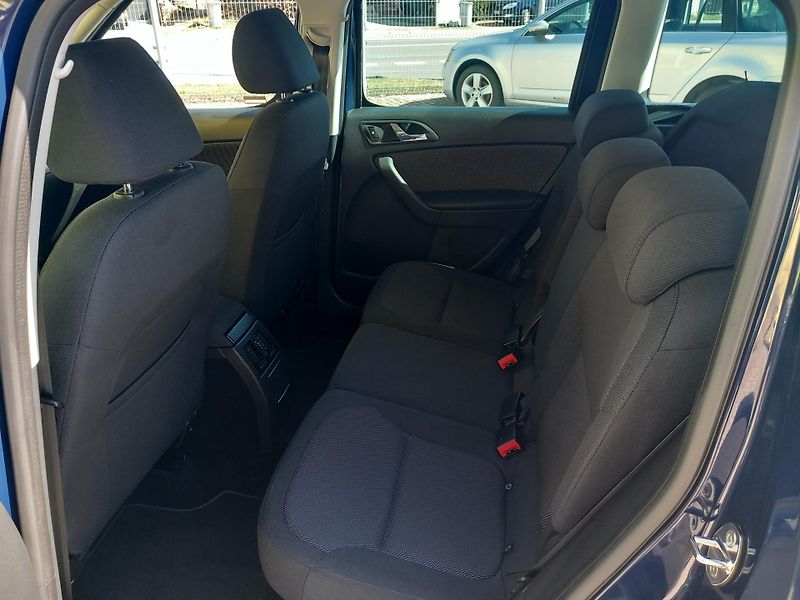 Škoda Yeti (2011) 1,6TDi TOPSTAV 1.MAJ. NOVÁ STK - fotka 11 z 31