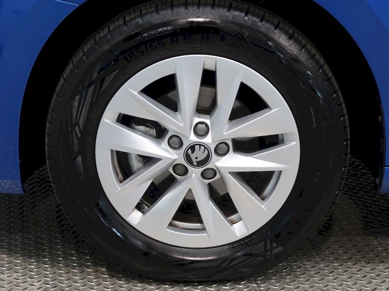 Škoda Fabia (2025) TOP SELECTION 1.0TSI 70KW - fotka 12 z 38