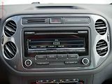 Volkswagen Tiguan (2012) 1.4 TSi, xenon, autoAC - náhled 14