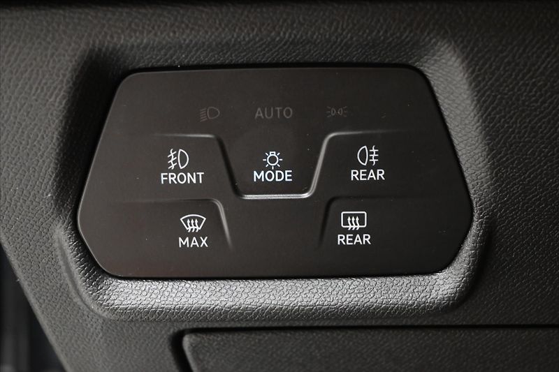 Cupra Leon 2,0 TDI 110 kW DSG Sportstoure - fotka 26 z 33