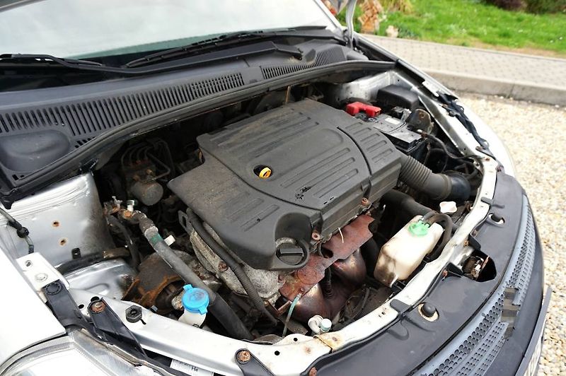 Fiat Sedici (2012) 1,6 16V 88 kW - fotka 31 z 46