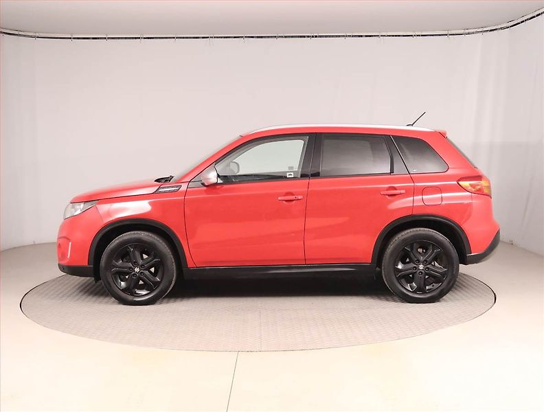 Suzuki Vitara (2017) 1.4 BoosterJet, 4X4, Kůže - fotka 3 z 16