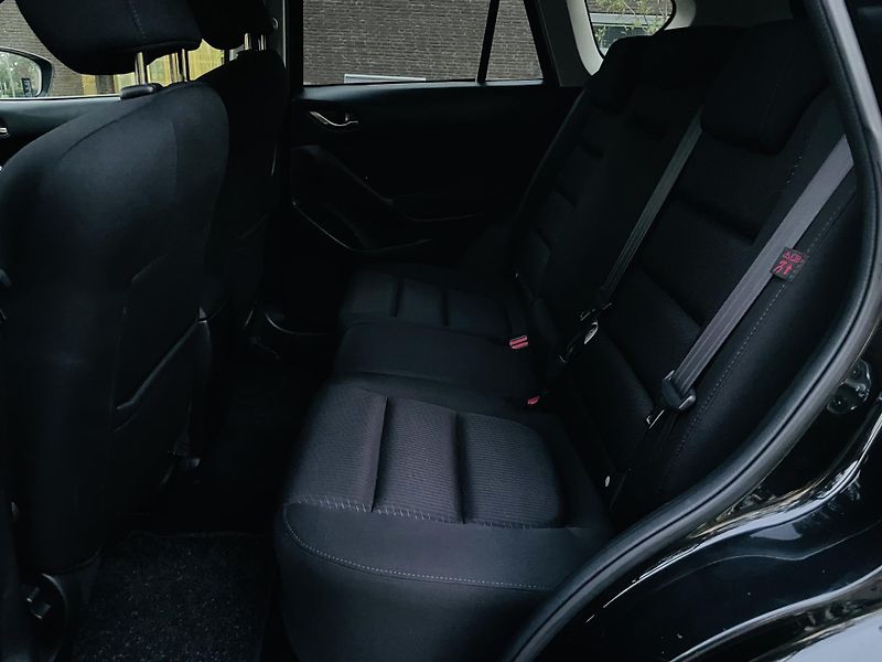 Mazda CX-5 2.0i MAN 4x4 1MAJITEL SERVISKA - fotka 25 z 38