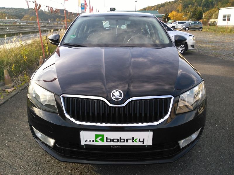 Škoda Octavia 1,2 TSI  /77 kW/ - fotka 26 z 28