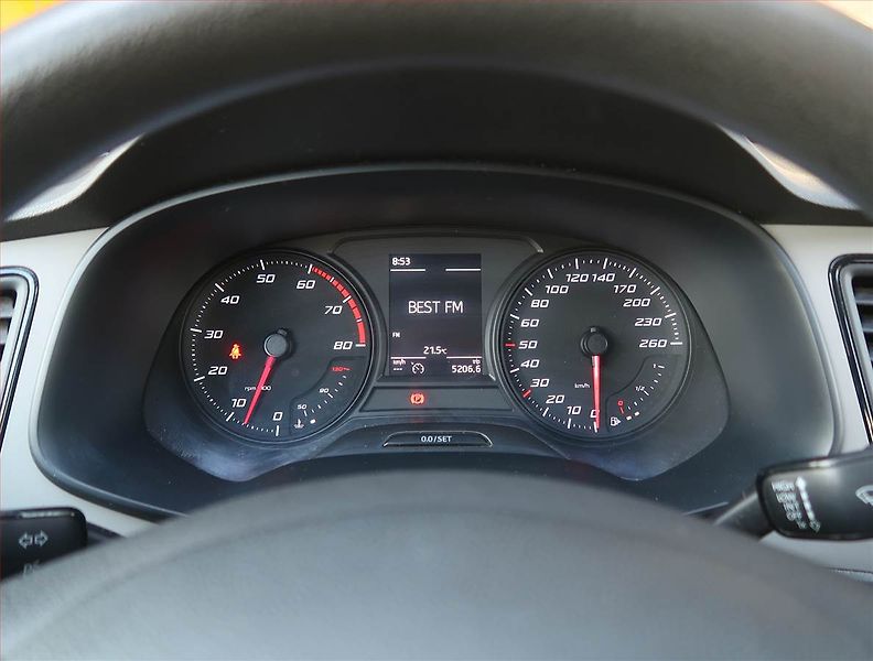 Seat Leon (2016) 1.2 TSI, Tempomat - fotka 11 z 16