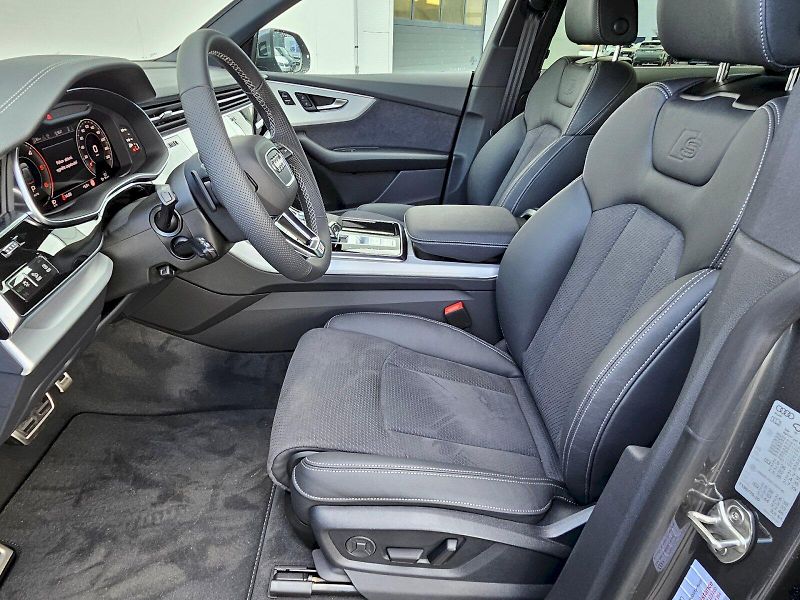Audi Q8 (2025) 50 TDI 210kW quattro - fotka 20 z 32