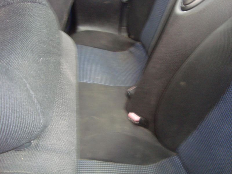 Peugeot 206 (2005) CC 1,6 - fotka 9 z 13