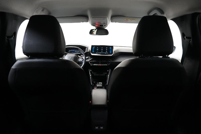 Peugeot 208 - fotka 23 z 26